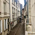 Charme D'ancien Au Coeur De Vieux-tours