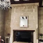 Charme D'ancien Au Coeur De Vieux-tours Tours